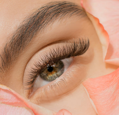 5 Ways to Help Clients Relax During an Eyelash Extension Treatment