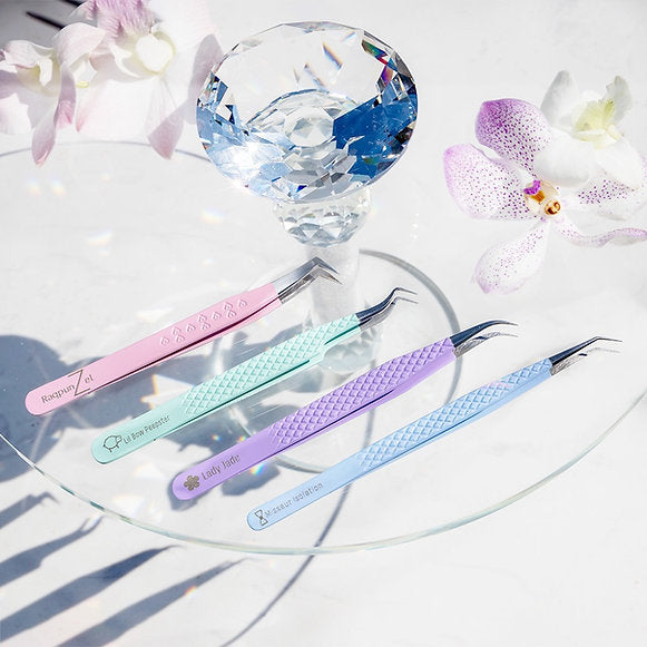 LASHGOD  Lady Jade Tweezer