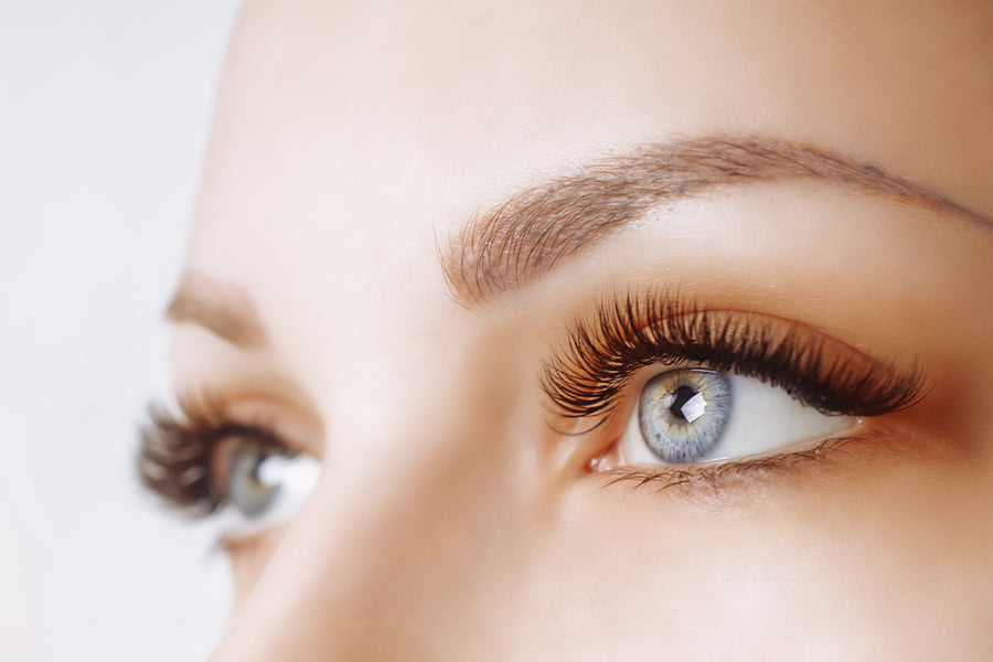 What Is the Difference Between Lash Cleansers and Primer