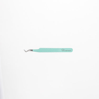 LASHGOD Lil Bow Peepster Tweezer