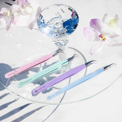 LASHGOD  Lady Jade Tweezer